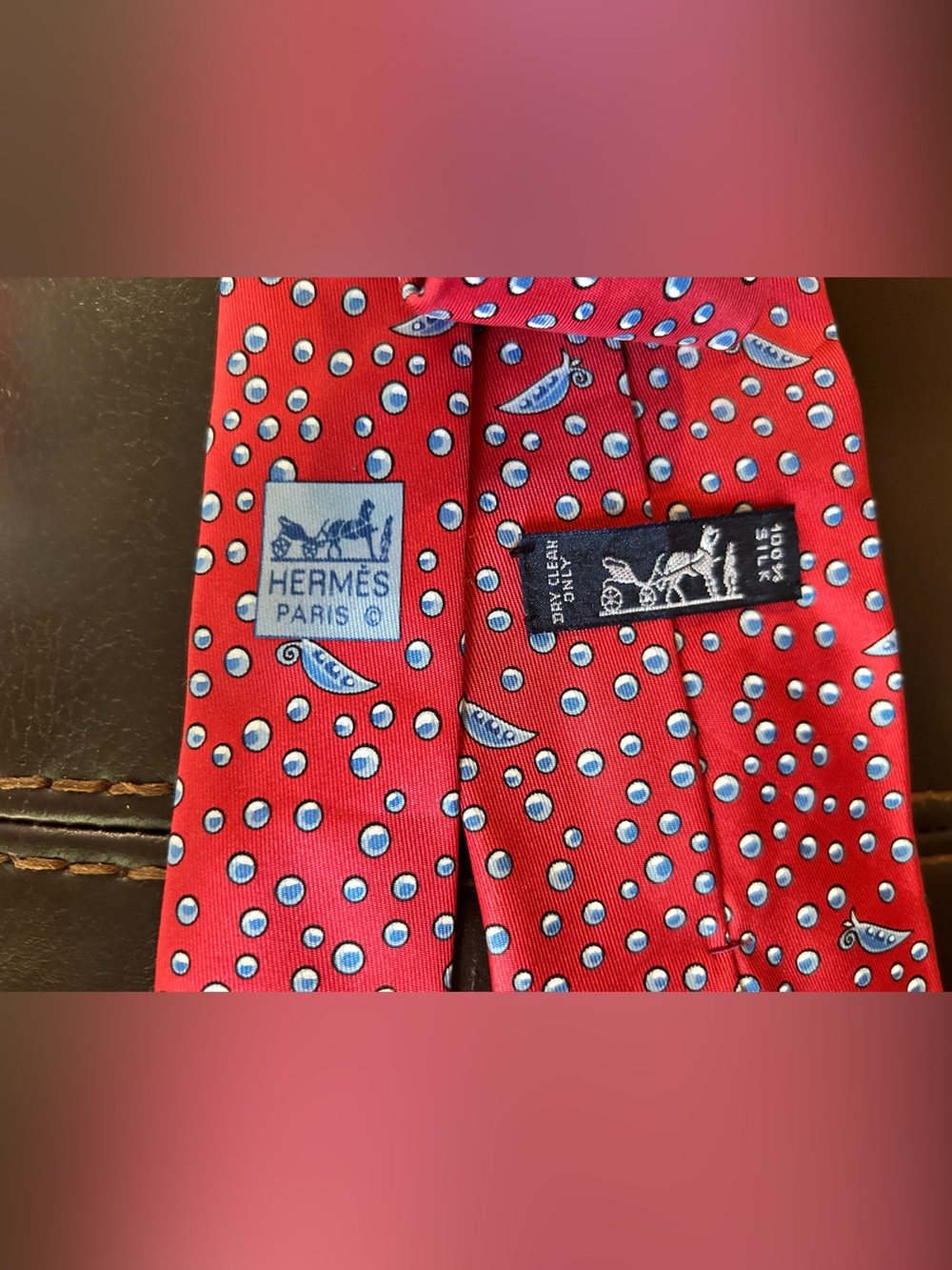Hermès Red Silk Tie with Blue Dot Motif - Picture 2 of 2